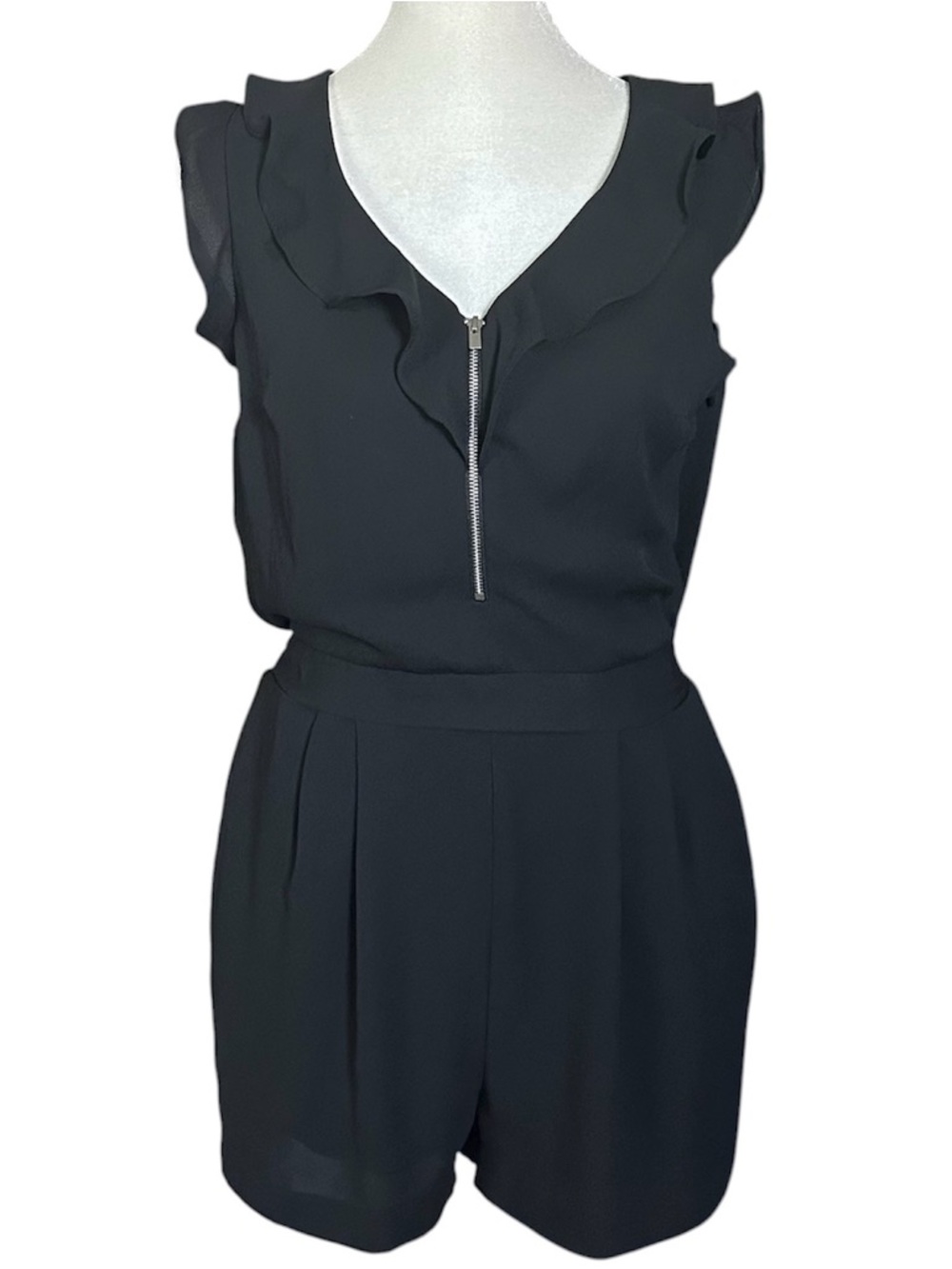 Express Sleeveless Ruffled V-Neck Front Zipper Romper Size 4